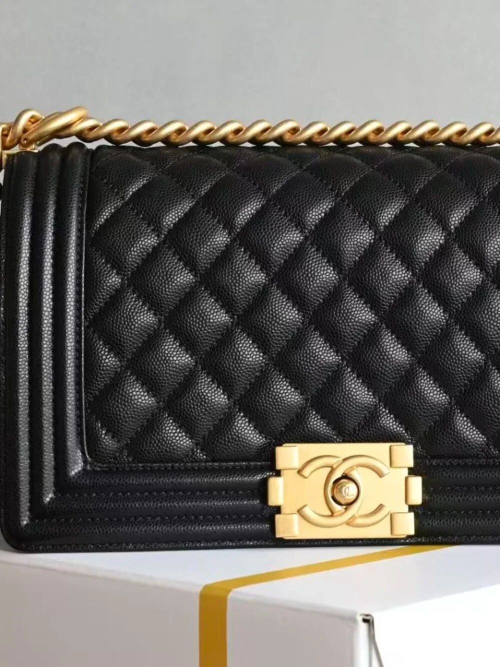 Classic Chanel Bag: A Stylish and Versatile Choice for Elegance